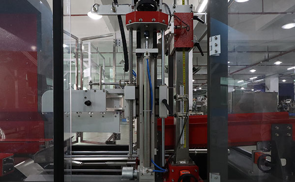 角邊全自動封箱機,封箱機設(shè)備,封箱機